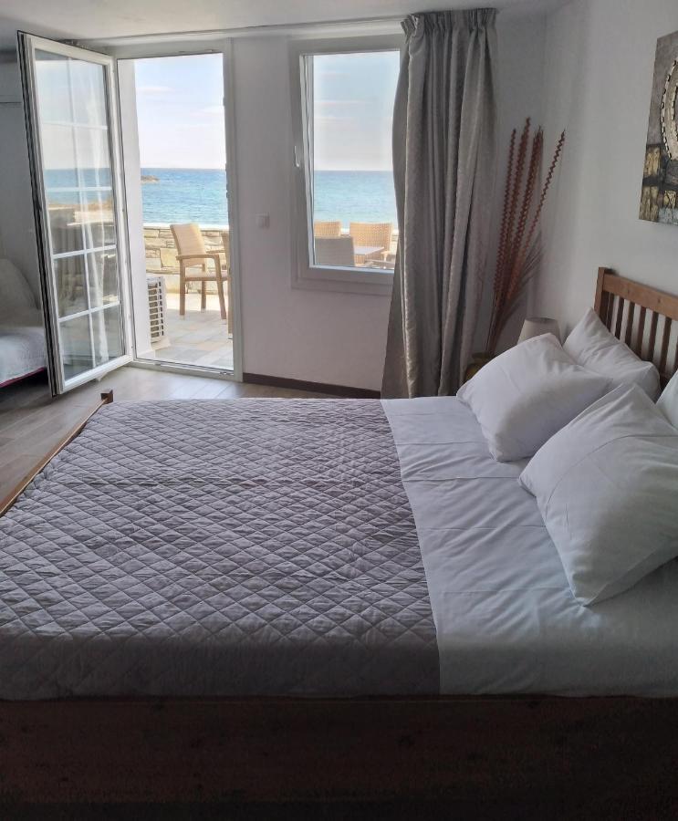 Апартаменты Albatross Seafront House Naxos City Экстерьер фото